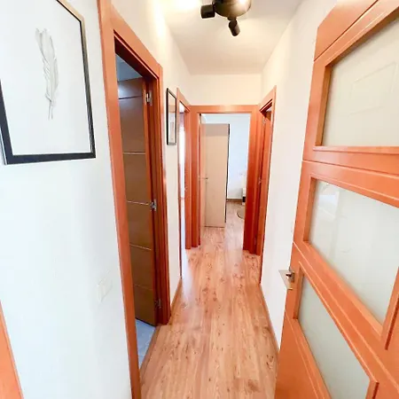 Large & Cozy Centrally Appartement Torremolinos