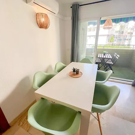 Large & Cozy Centrally Daire