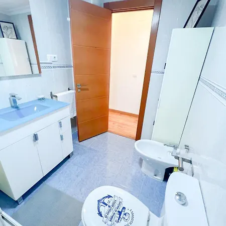 Large & Cozy Centrally Daire Torremolinos